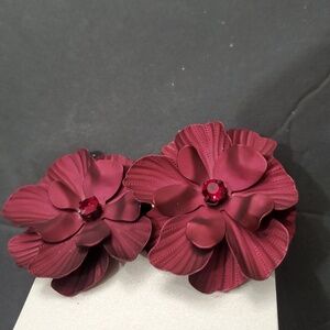 Natasha couture‎ ruby garnet gemstone inset maroon burgundy enamel leaf earrings